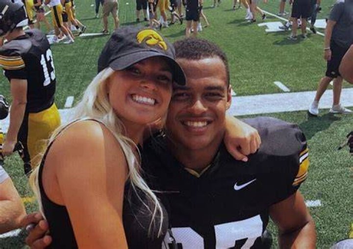 Avree Anderson Age Height Wikipedia Noah Fant Girlfriend 696x491 1