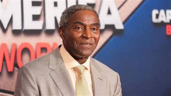 Carl Lumbly career earnings and net worth