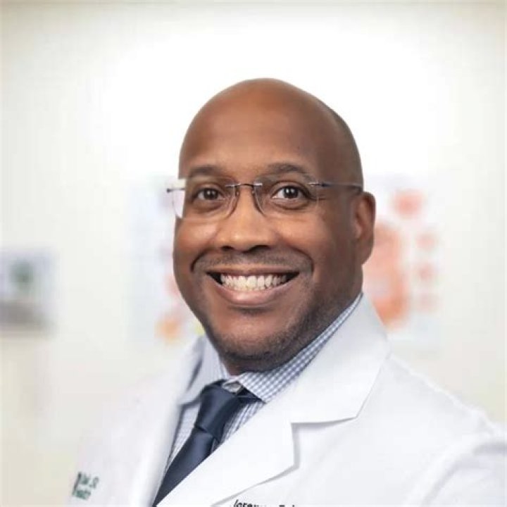 Dr. Daniel Suh, MD – Savannah, GA