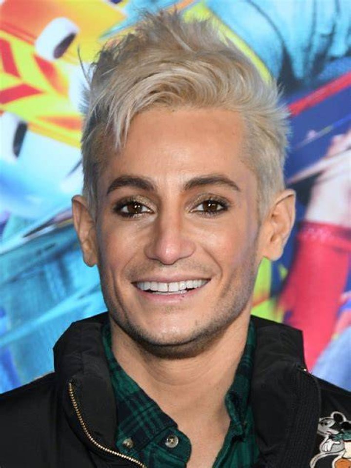 Does Ariana Grande have a sister? 1 Frankie Grande