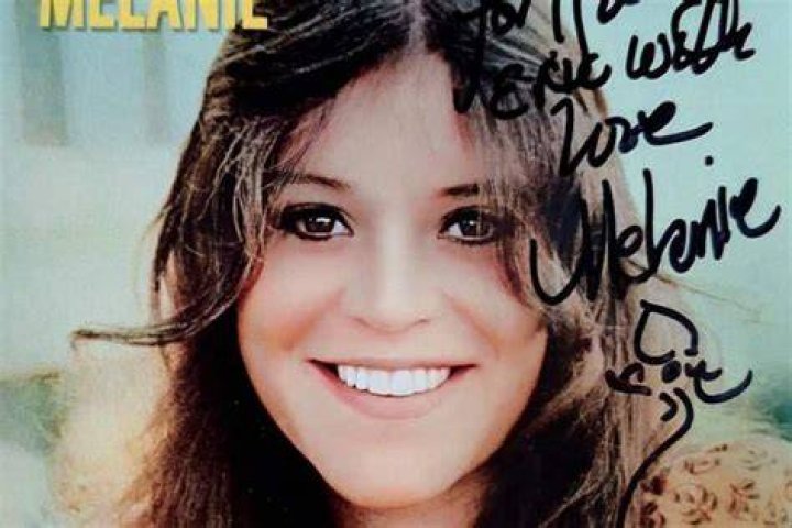 Melanie Martin Bio, Wiki, age, Aaron Carter ex-girlfriend, job, Instagram 1 melanie