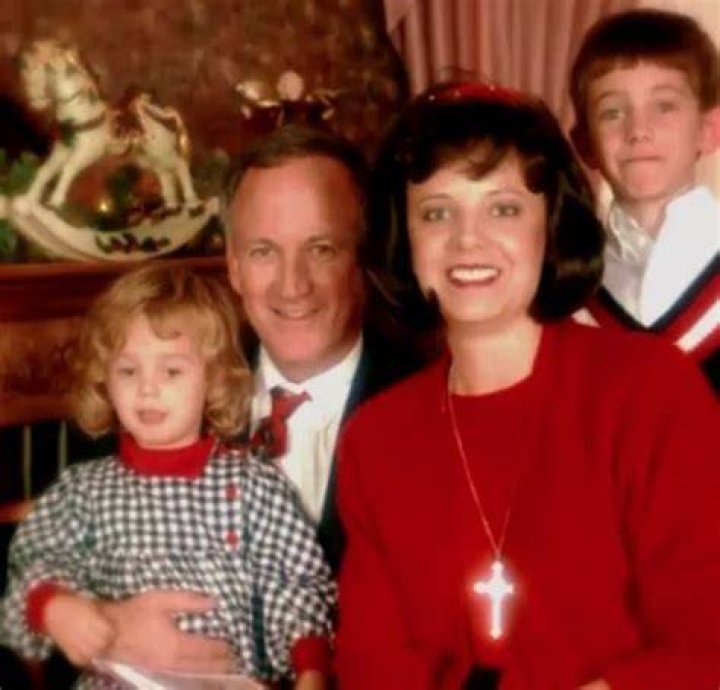 What happened to John Bennett Ramsey wife?